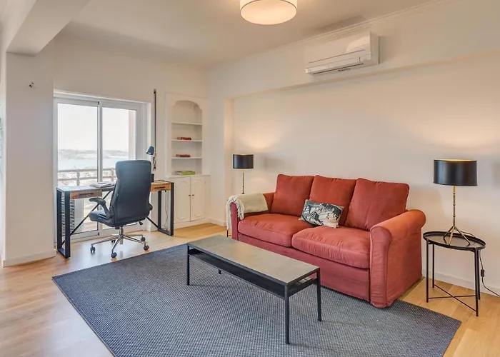 Belvedere Tm Flat With A Magnificent View * Lisboa